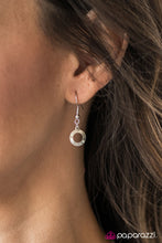 Load image into Gallery viewer, Shimmer Over Heels - Silver
